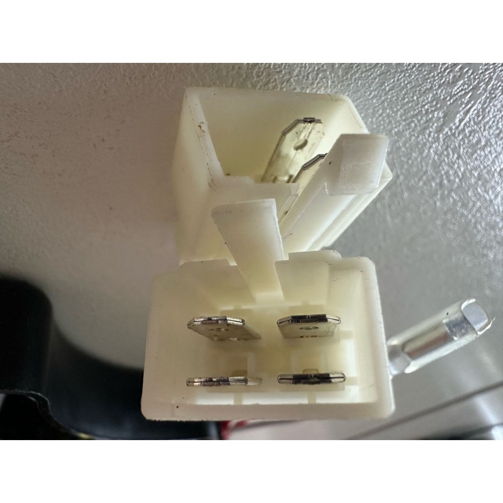 АВР для генераторів 5-8 кВт - фото 1 АВР для генераторів 5-8 кВт - фото 1