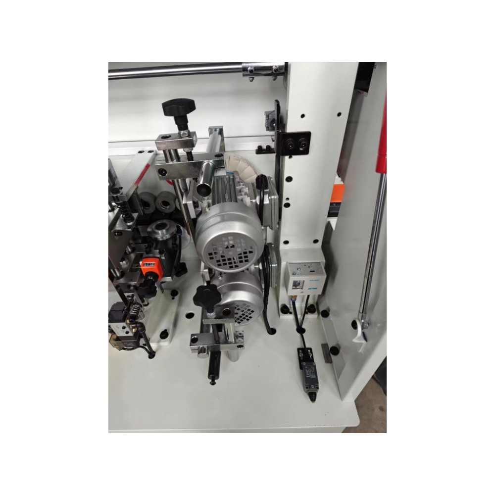 Кромкооблицювальний верстат MAST Holztechnik K308 - фото 6 Кромкооблицювальний верстат MAST Holztechnik K308 - фото 6