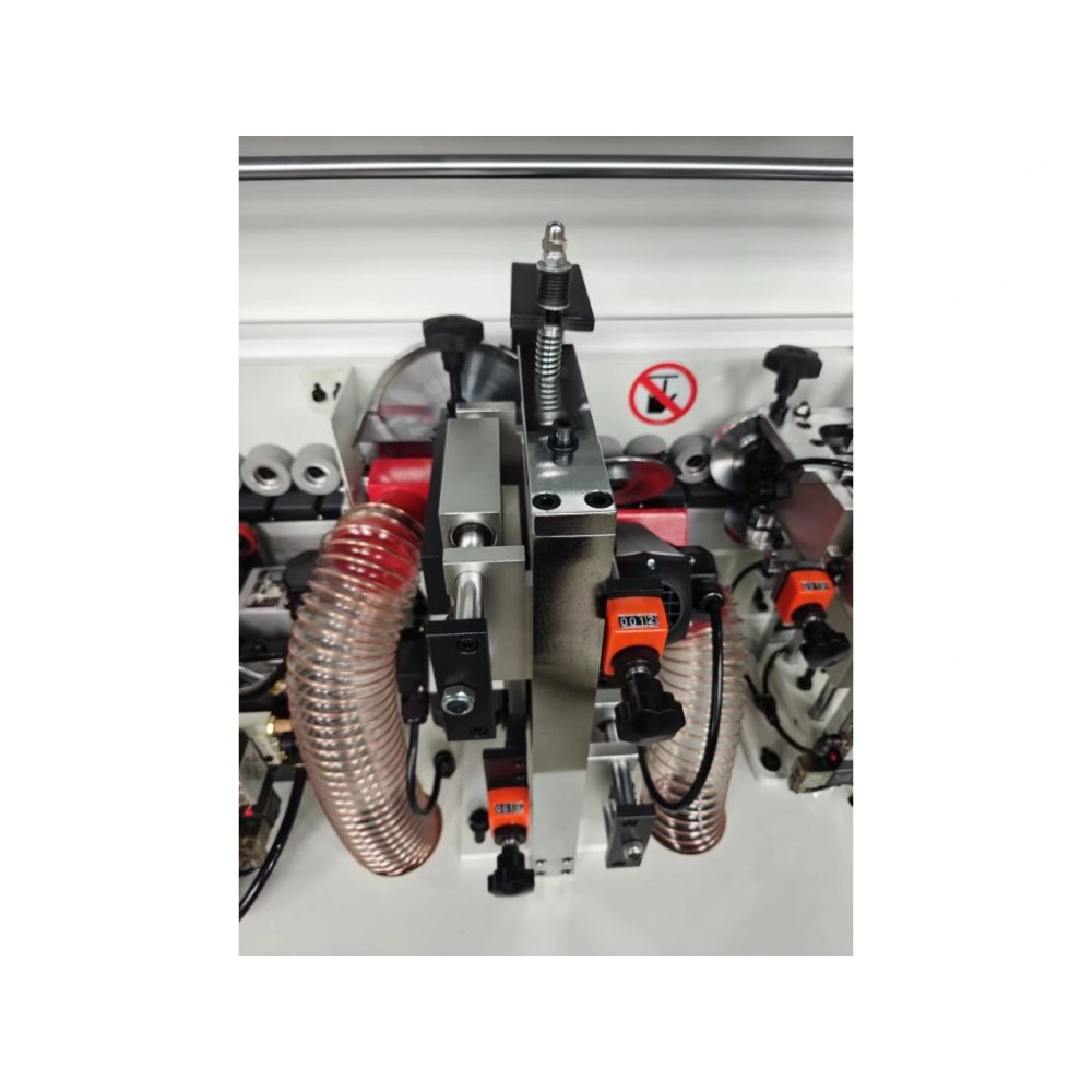 Кромкооблицювальний верстат MAST Holztechnik K308 - фото 8 Кромкооблицювальний верстат MAST Holztechnik K308 - фото 8