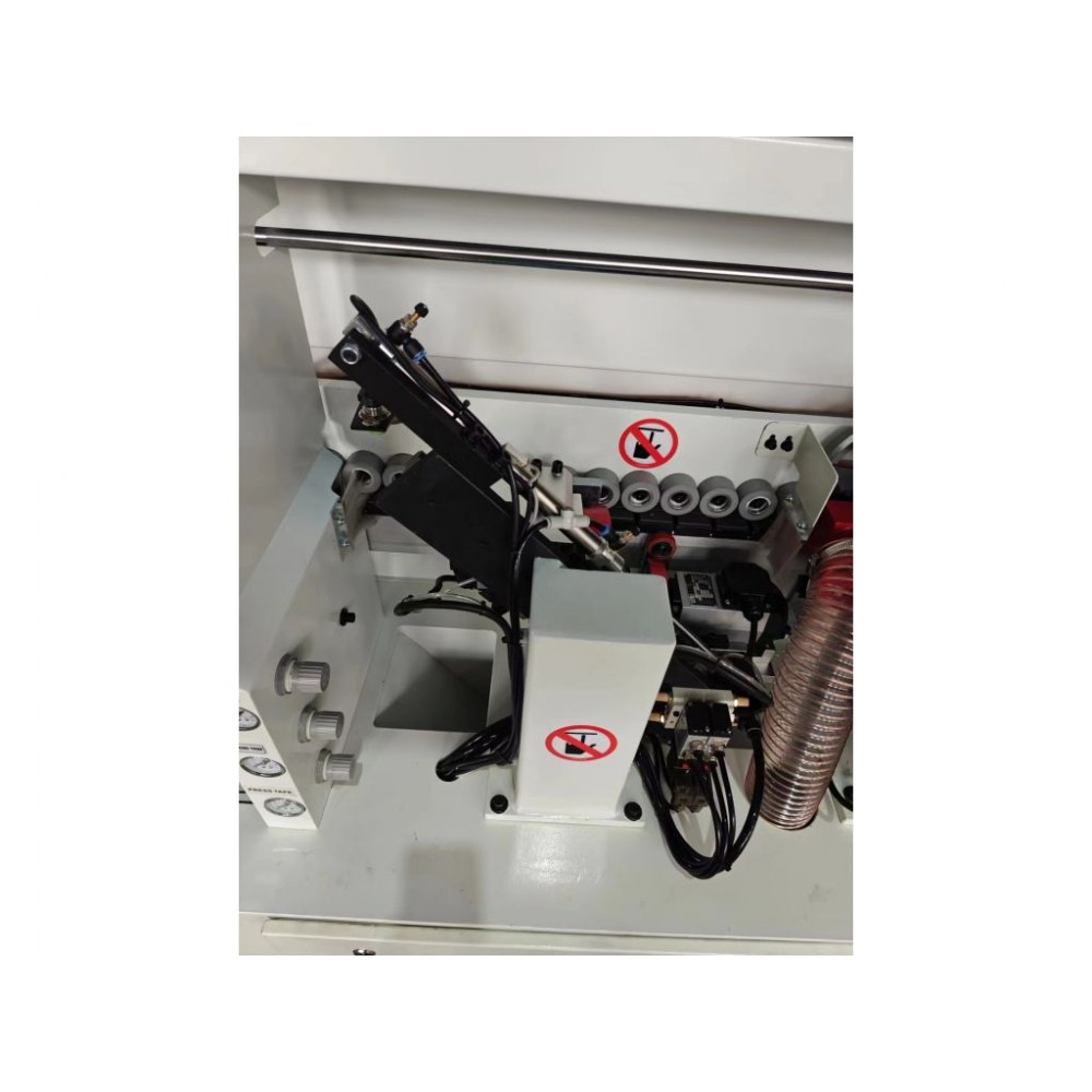 Кромкооблицювальний верстат MAST Holztechnik K308R - фото 12 Кромкооблицювальний верстат MAST Holztechnik K308R - фото 12