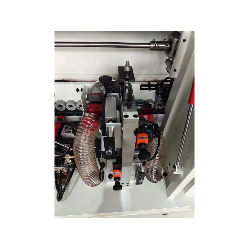 Кромкооблицювальний верстат MAST Holztechnik K308R - фото 13 Кромкооблицювальний верстат MAST Holztechnik K308R - фото 13