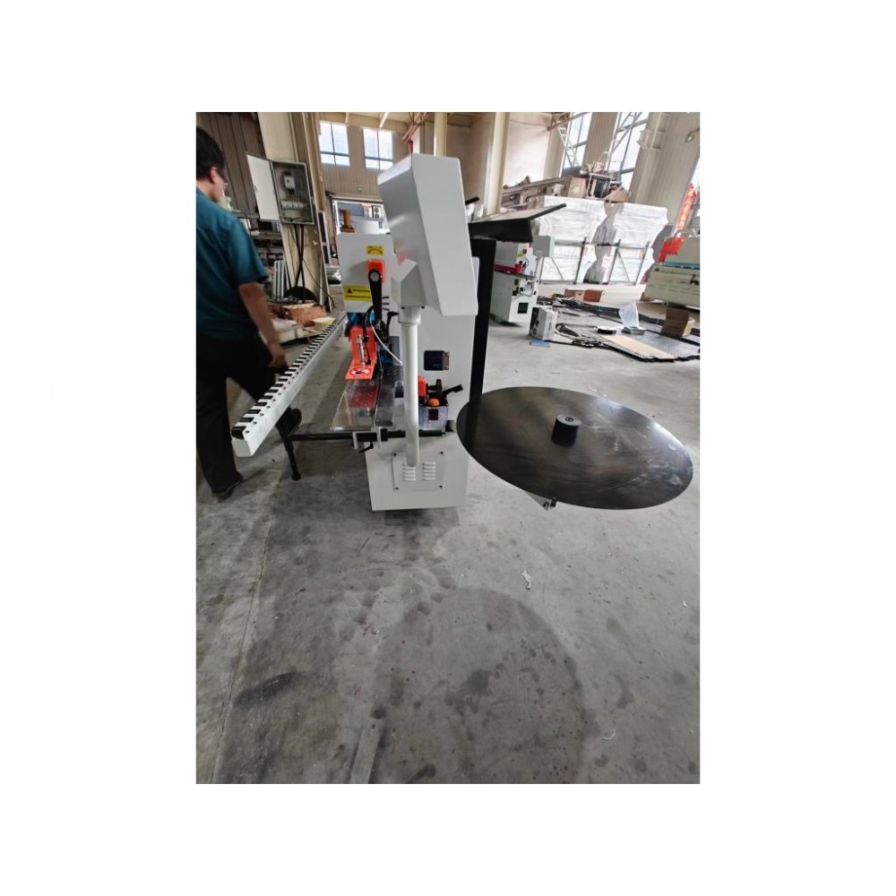 Кромкооблицювальний верстат MAST Holztechnik K308R - фото 8 Кромкооблицювальний верстат MAST Holztechnik K308R - фото 8