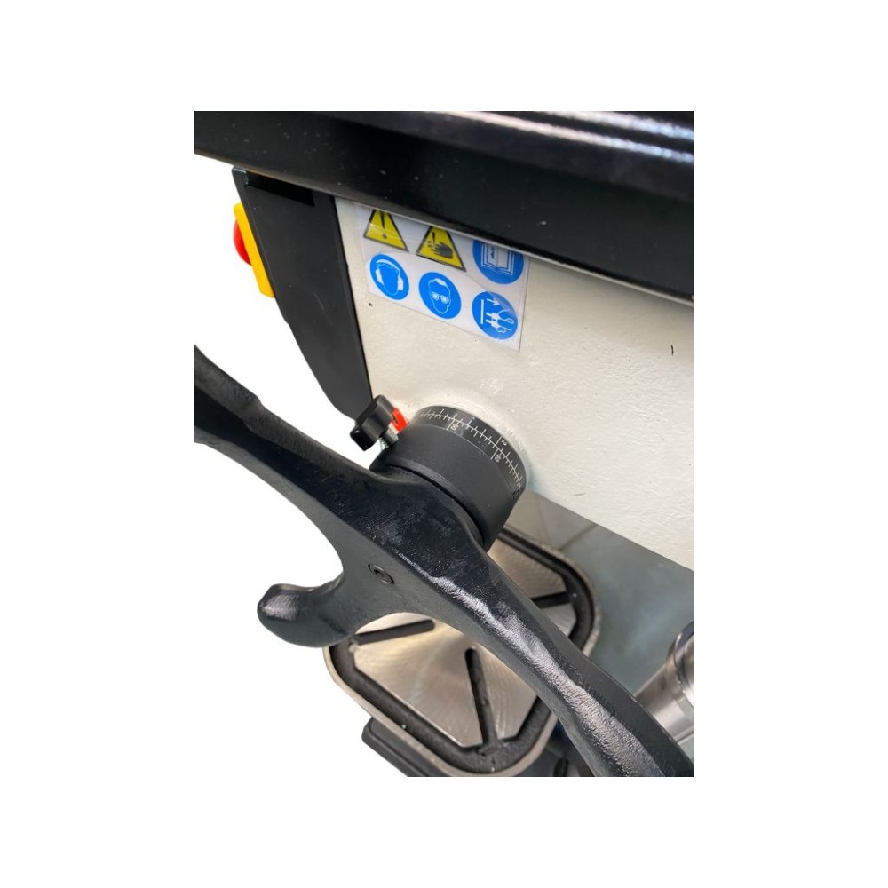 Свердлильний верстат по металу MAST Metalltechnik M-SV1520P 400V - фото 6 Свердлильний верстат по металу MAST Metalltechnik M-SV1520P 400V - фото 6