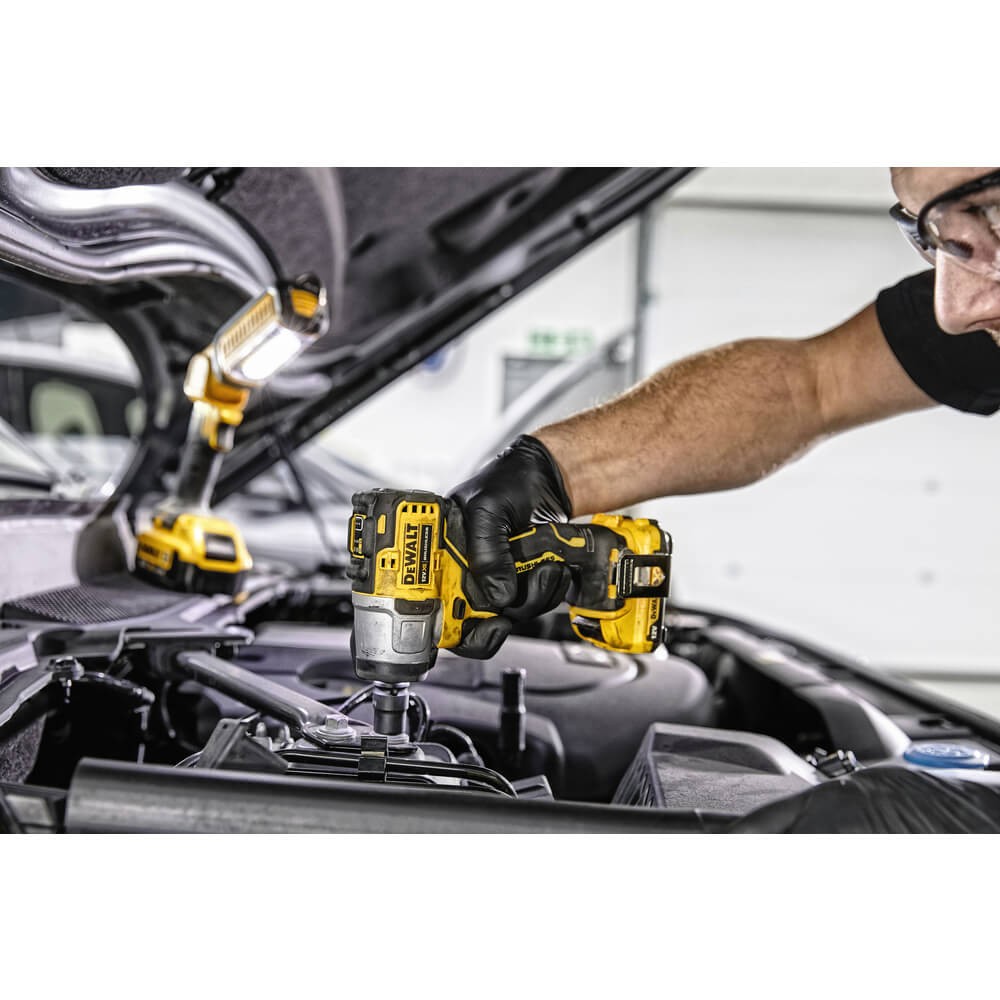 Гайковерт ударний акумуляторний безщітковий DeWALT DCF902N - фото 7 Гайковерт ударний акумуляторний безщітковий DeWALT DCF902N - фото 7