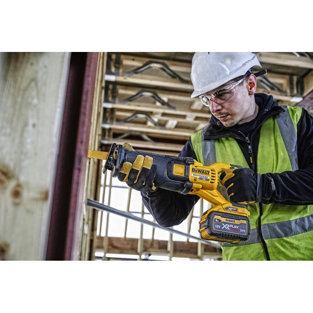 Пила шабельна акумуляторна DeWALT DCS389X2 - фото 6 Пила шабельна акумуляторна DeWALT DCS389X2 - фото 6