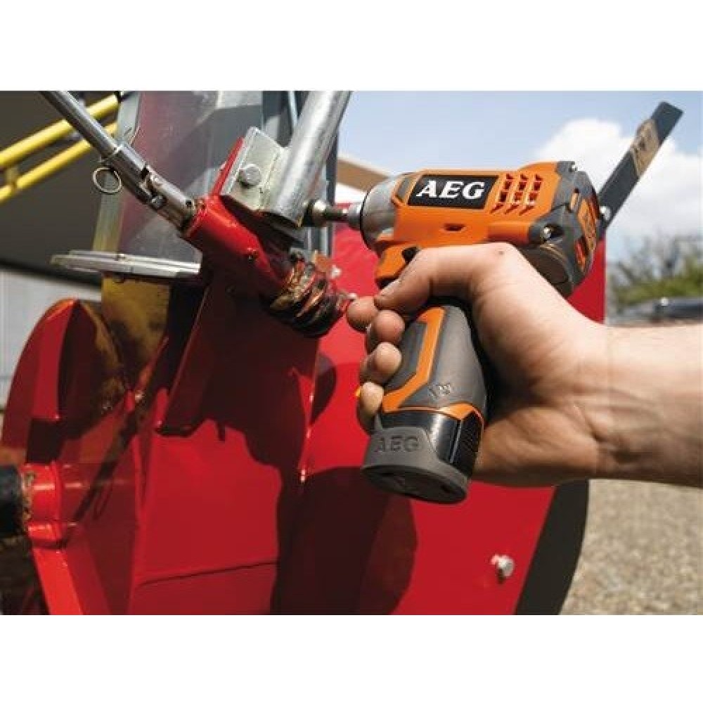 Шурупокрут AEG BSS12СLI-202C (4935443965) - фото 4 Шурупокрут AEG BSS12СLI-202C (4935443965) - фото 4