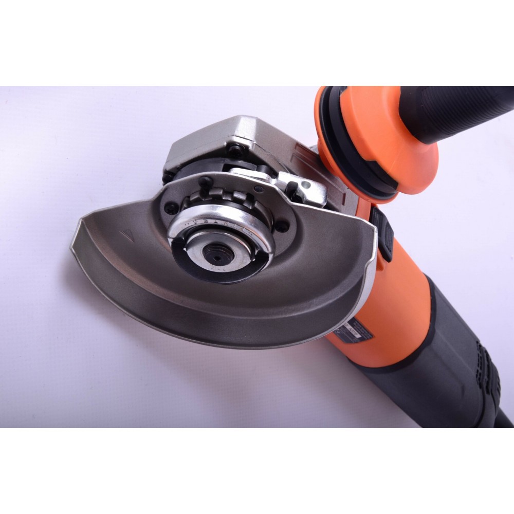 Кутова шліфувальна машина AEG WS 13-125 XE - фото 2 Кутова шліфувальна машина AEG WS 13-125 XE - фото 2