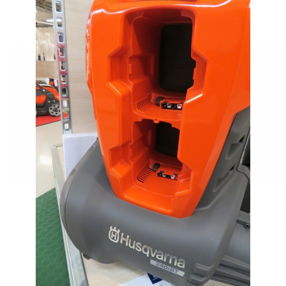 Акумуляторна повітродувка Husqvarna 340iBT (9677962-03) (без АКБ та ЗП) - фото 4 Акумуляторна повітродувка Husqvarna 340iBT (9677962-03) (без АКБ та ЗП) - фото 4