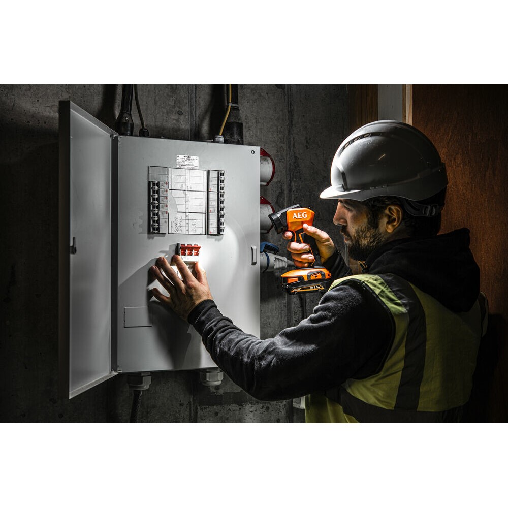 Акумуляторний ліхтар AEG BFL18-0 (4935479665) (без АКБ та ЗП) - фото 3 Акумуляторний ліхтар AEG BFL18-0 (4935479665) (без АКБ та ЗП) - фото 3