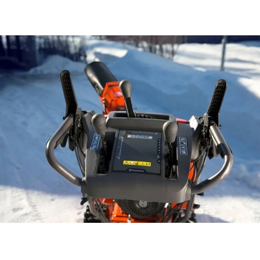 Снігоочисник Husqvarna ST 330 (9704697-01) - фото 4 Снігоочисник Husqvarna ST 330 (9704697-01) - фото 4