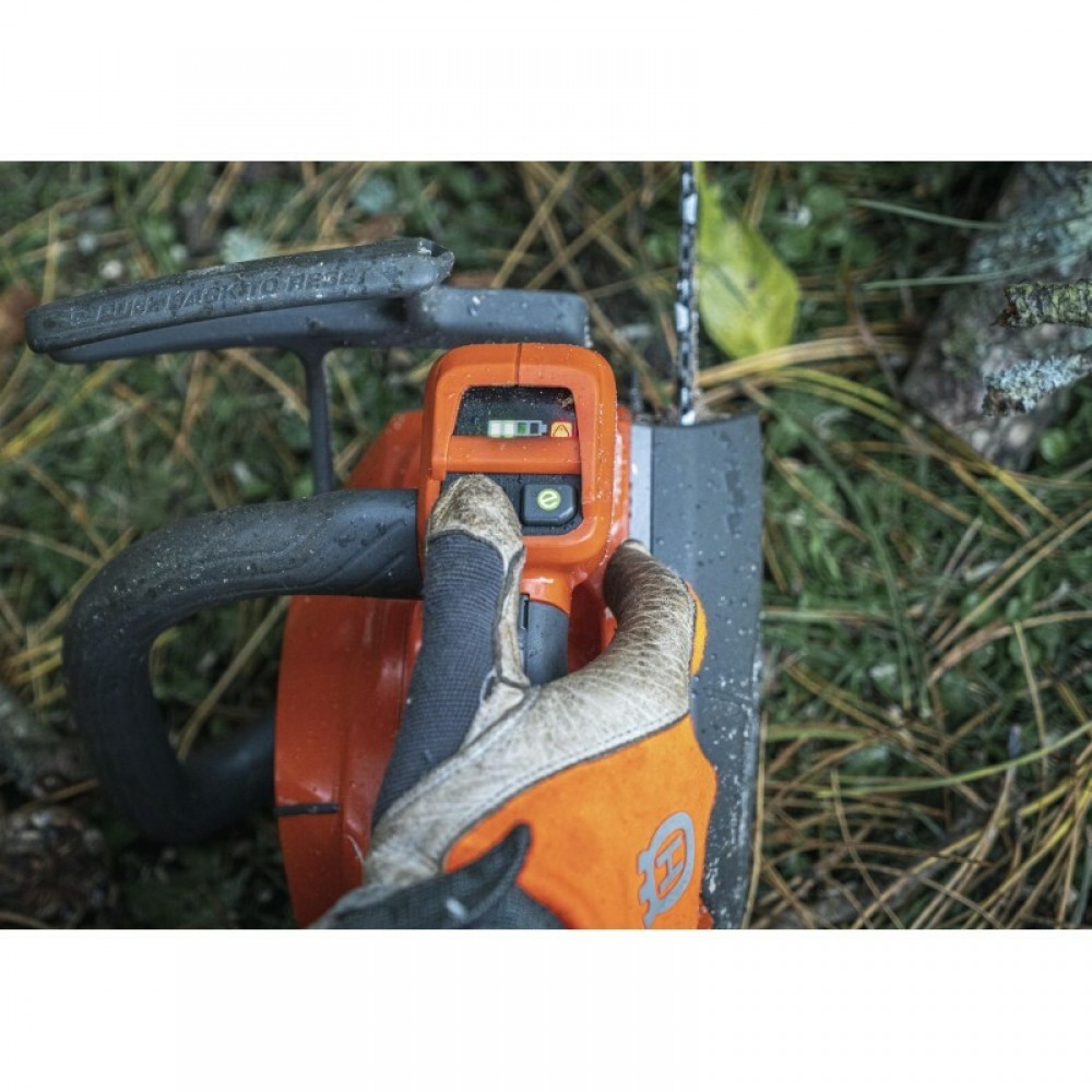 Акумуляторна ланцюгова пилка Husqvarna T540iXP (9705723-14) (без АКБ та ЗП) - фото 6 Акумуляторна ланцюгова пилка Husqvarna T540iXP (9705723-14) (без АКБ та ЗП) - фото 6