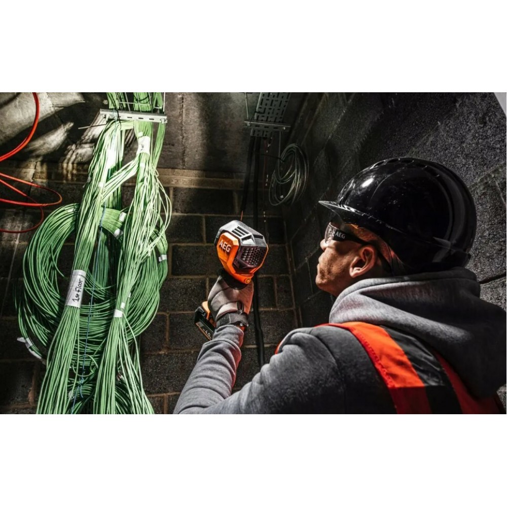 Акумуляторний ліхтар AEG BTL18C2-0 (4935480054) (без АКБ та ЗП) - фото 3 Акумуляторний ліхтар AEG BTL18C2-0 (4935480054) (без АКБ та ЗП) - фото 3