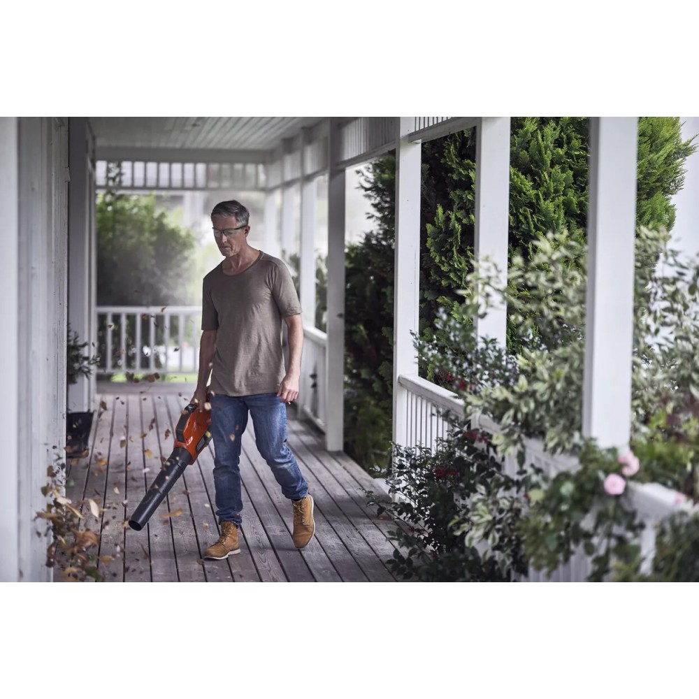 Акумуляторна повітродувка Husqvarna 120iB (без АКБ і ЗУ) (9679761-01) - фото 2 Акумуляторна повітродувка Husqvarna 120iB (без АКБ і ЗУ) (9679761-01) - фото 2