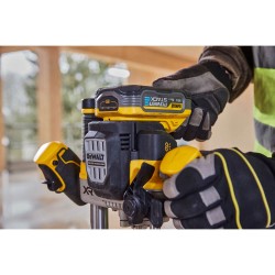 Фрезер акумуляторний безщітковий DeWALT DCW620NT