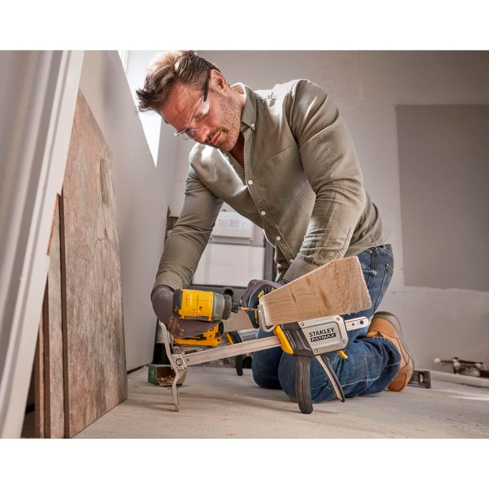 Струбцина розпірна-домкрат FATMAX® TradeLift™ тригерна, максимальна вантажопідйомність 150 кг STANLEY FMHT83550-1 - фото 12 Струбцина розпірна-домкрат FATMAX® TradeLift™ тригерна, максимальна вантажопідйомність 150 кг STANLEY FMHT83550-1 - фото 12