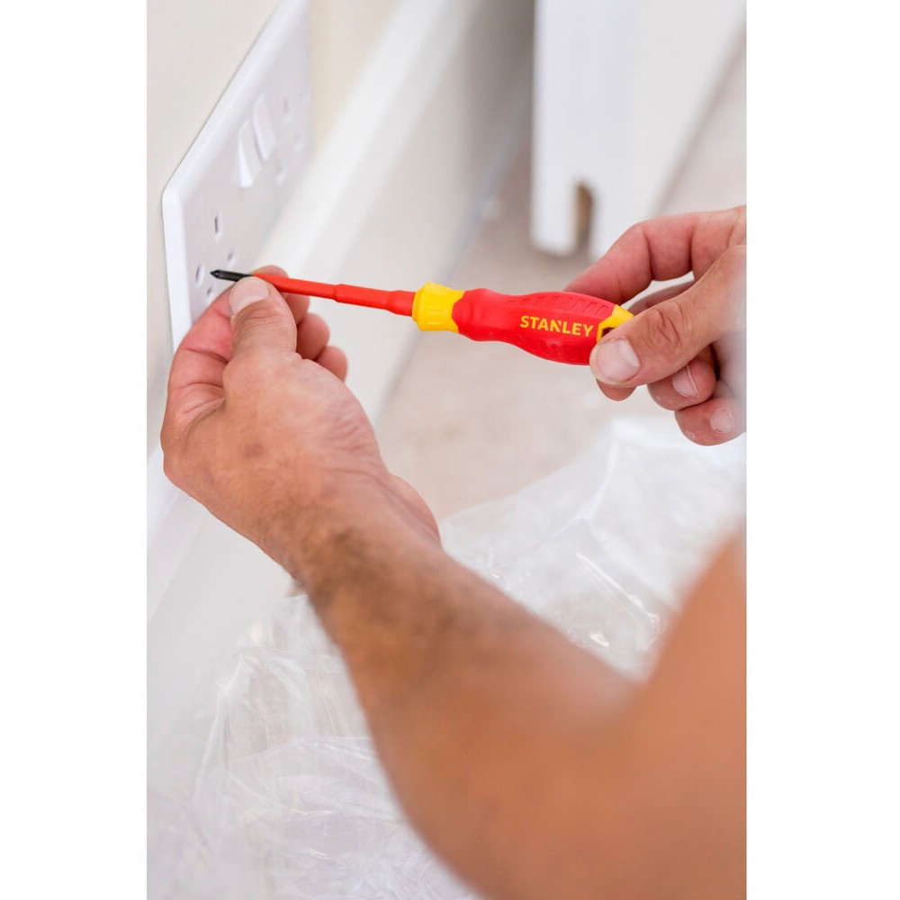 Набір з семи ізольованих викруток для електриків FatMax VDE 1000V STANLEY STHT60031-0 - фото 4 Набір з семи ізольованих викруток для електриків FatMax VDE 1000V STANLEY STHT60031-0 - фото 4