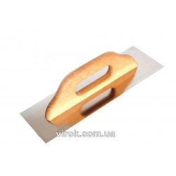 Гладилка з деревяною ручкою VIROK 480 мм