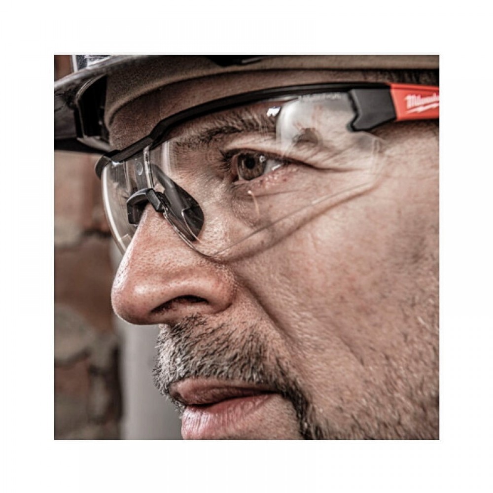 Окуляри захисні Magnified MILWAUKEE із зоною корекції (+1.5, прозорі) - фото 3 Окуляри захисні Magnified MILWAUKEE із зоною корекції (+1.5, прозорі) - фото 3