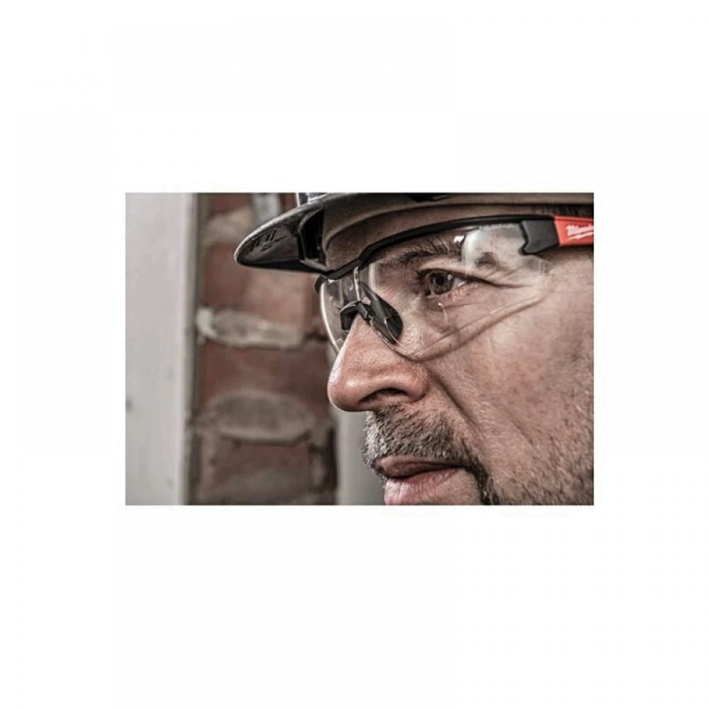 Окуляри захисні Magnified MILWAUKEE із зоною корекції (+2, прозорі) - фото 1 Окуляри захисні Magnified MILWAUKEE із зоною корекції (+2, прозорі) - фото 1