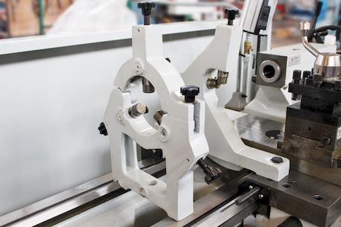 Токарний верстат по металу Holzmann ED 1080ADIG 3101