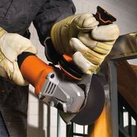 Особливості AEG WS 8-125 4